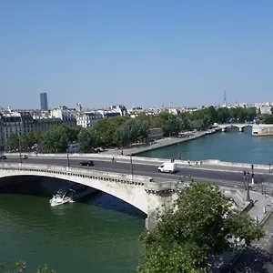 Paris-sur-seine-chez-caroline , Paris France